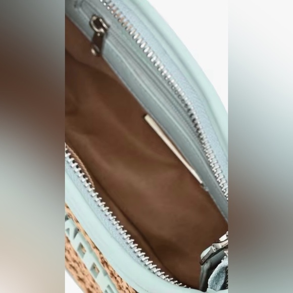 STEVE MADDEN
Bdaryll Shoulder Bag with Adjustable Strap - Picture 4 of 11